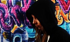 华体会娱乐-湖人胜凯尔特人，两队苦战四节，交手无死角