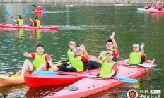 华体会在线-战队在比赛中展现出强大的团队合作力