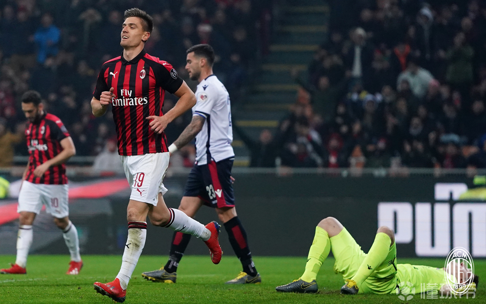 包含卡利亚里遭遇球迷示威，俱乐部高层召开紧急会议的词条