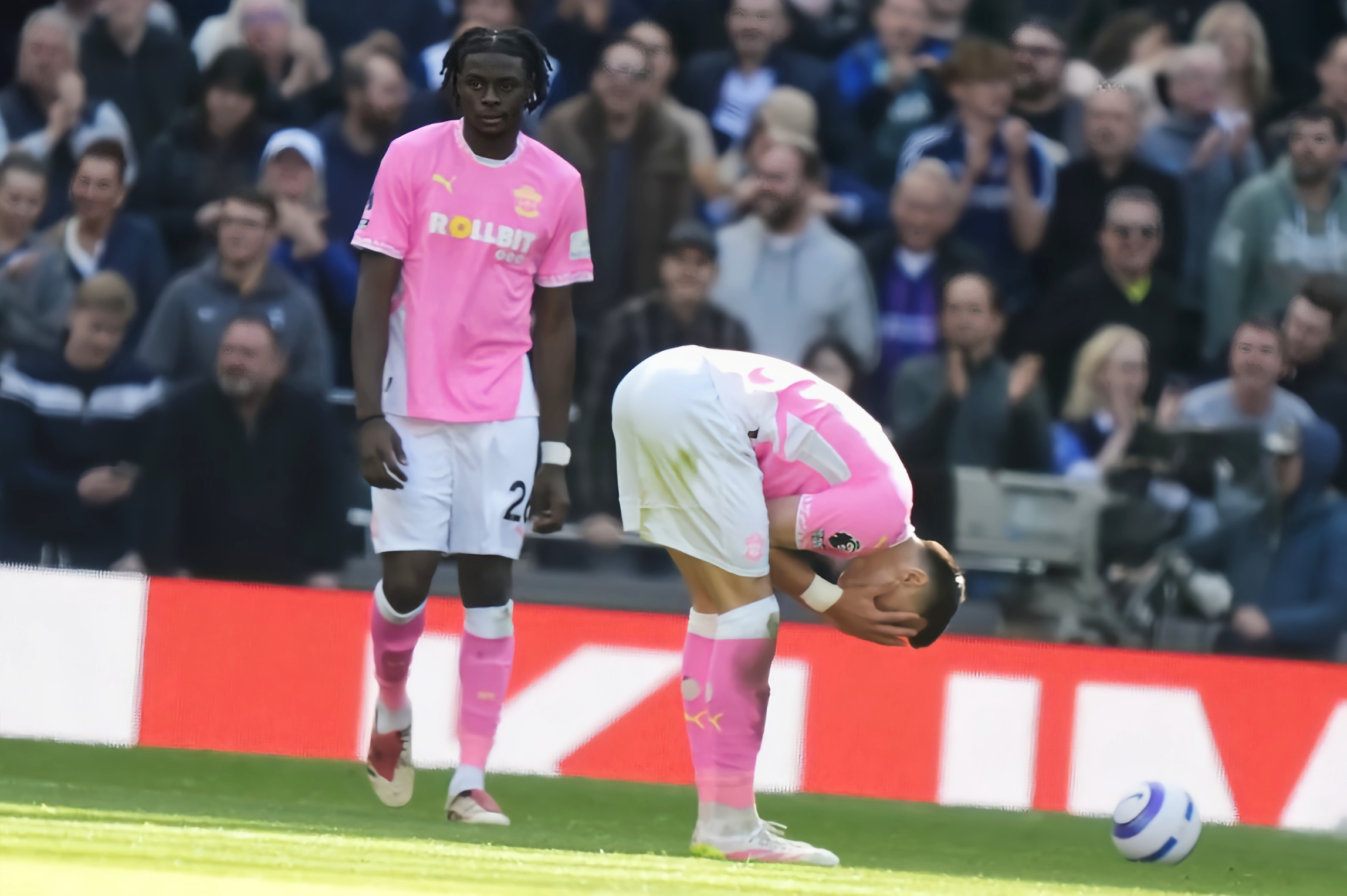 关于富勒姆主场逼平南安普敦，保级形势继续恶化的信息